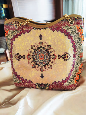 Bolso grande estampado kilim